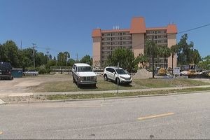 New parking garage may be built near Venice Theatre