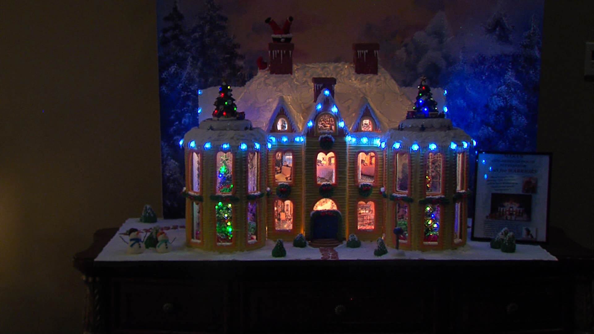 Video Report: Gingerbread House auction to help veterans –  Sarasota