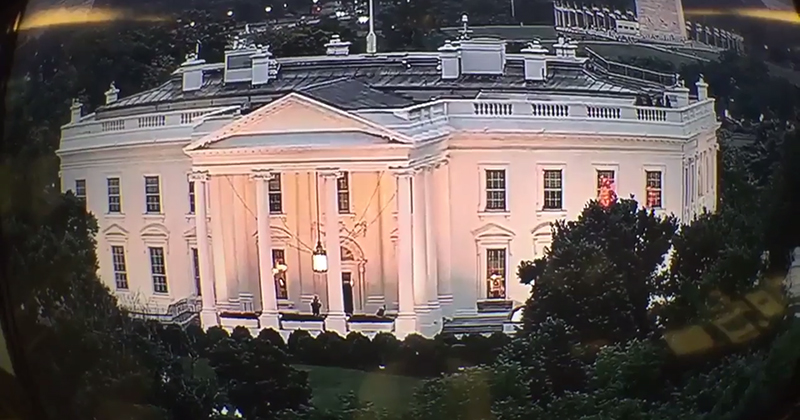 Flashing Red Lights Inside White House Trigger Anti-Trump Crazies 