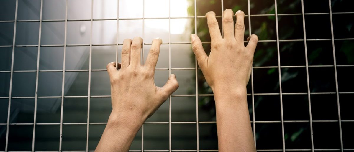 DOJ: Prison Transport Officer Sexually Assaulted Inmates  